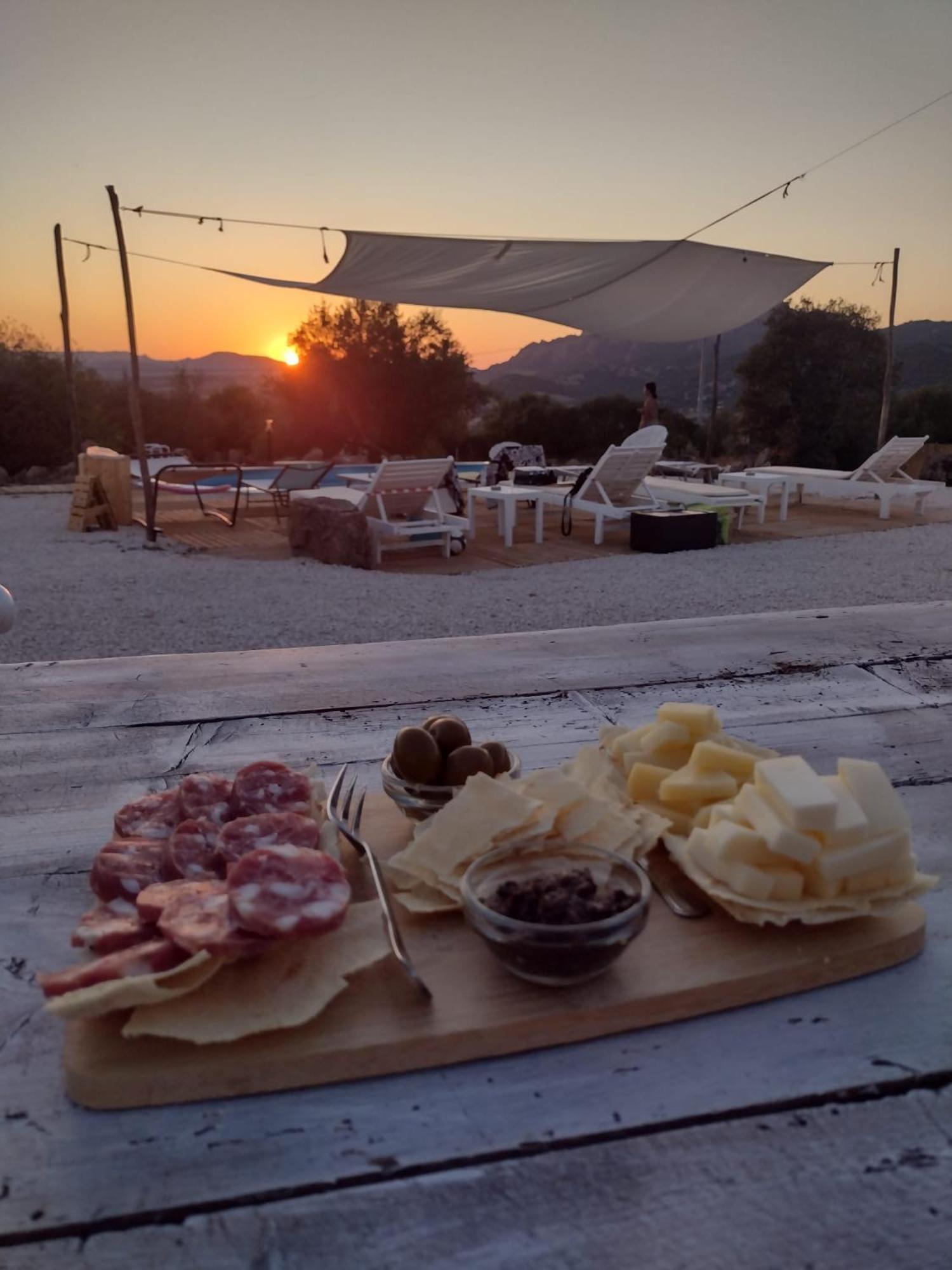 Готель Pasare Glamping_Anglonaruralexperience Perfugas Екстер'єр фото