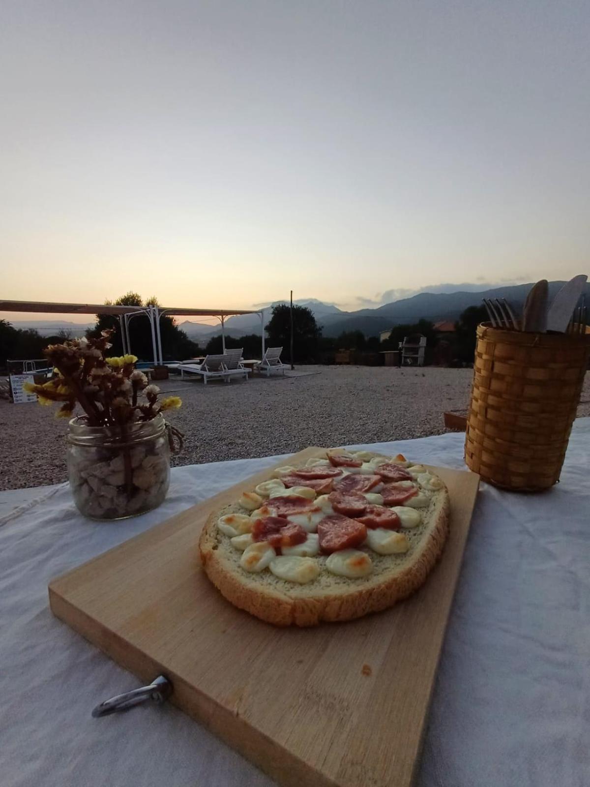 Готель Pasare Glamping_Anglonaruralexperience Perfugas Екстер'єр фото